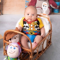 Foto miniatura do ensaio de 2 meses do Brayan